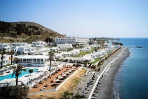 Dimitra Beach Hotel & Suites*****