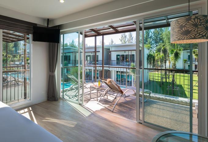 The Waters Khao Lak by Katathani, Zimmerbeispiel Upper Pool Access