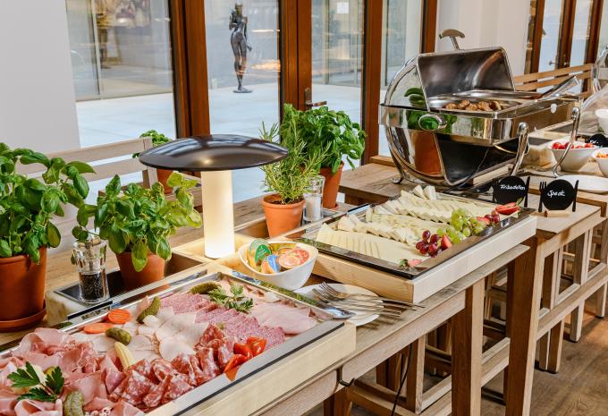 Amedia Plaza Hotel  Dresden ****