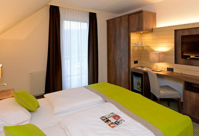 Zimmerbeispiel, Doppelzimmer (DZ) „Balkon Original“