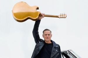Bryan Adams - Roll with the Punches