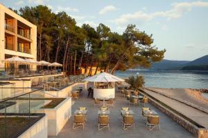 Cres