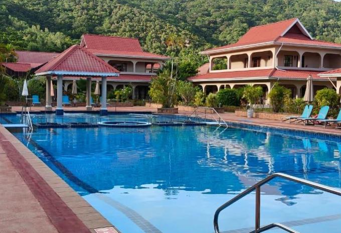 The Oasis Hotel Restaurant & Spa