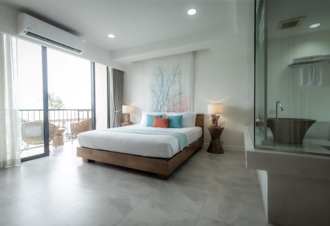 Zimmerbeispiel  „Deluxe Balkon“