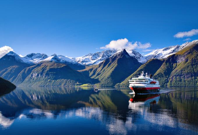 Hurtigruten - Klassische Postschiffroute - Kreuzfahrt