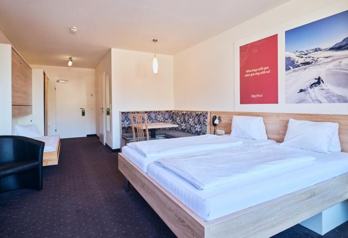 Zimmerbeispiel: Doppelzimmer Standard Balkon