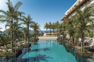 Amanti Made ForTwo Hotels*****