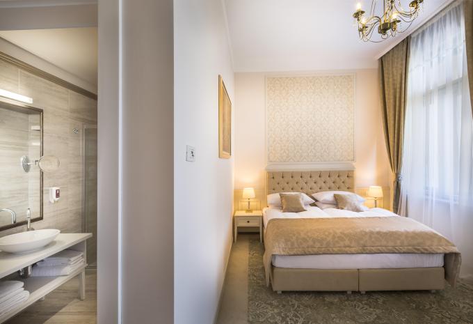 Zimmerbeispiel, Doppelzimmer (DZ) „Superior Balkon Meerblick“