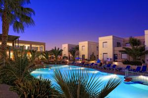 Meropi Hotel & Apartments****