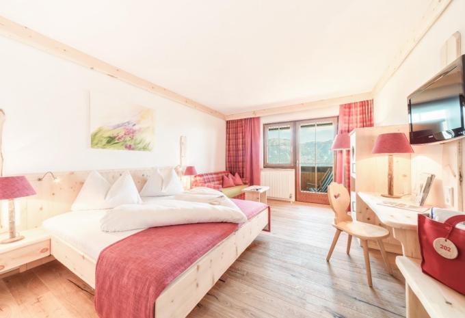 Zimmerbeispiel: Standard Doppelzimmer Südseite Balkon