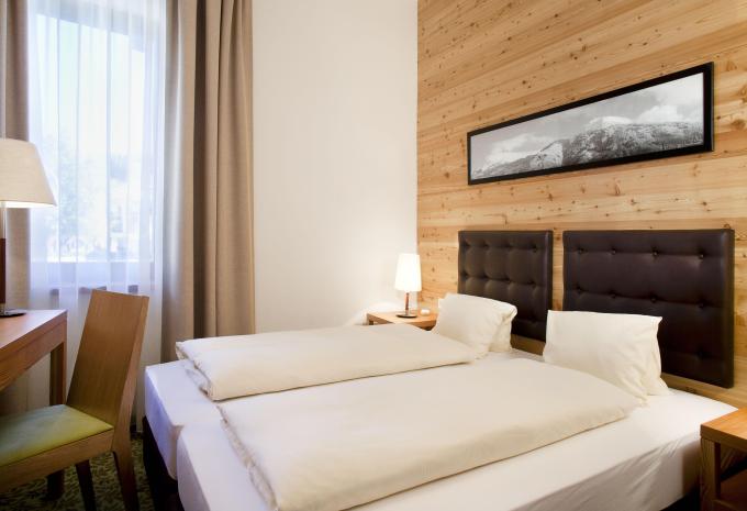 Zimmerbeispiel Standard Doppelzimmer Zimmerbeispiel Standard Doppelzimmer