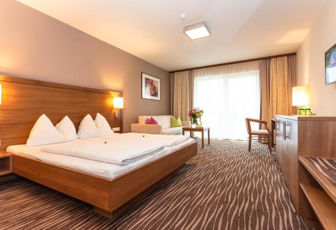 Zimmerbeispiel: Suite Zimmerbeispiel: Suite