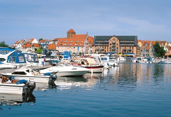 Mecklenburgische Seenplatte - Urlaub auf dem Hausboot