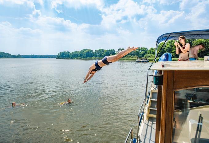 Mecklenburgische Seenplatte - Urlaub auf dem Hausboot
