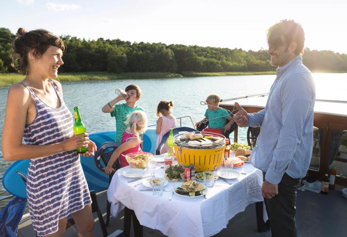 Mecklenburgische Seenplatte - Urlaub auf dem Hausboot
