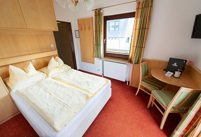 Zimmerbeispiel Doppelzimmer Standard Zimmerbeispiel Doppelzimmer Standard