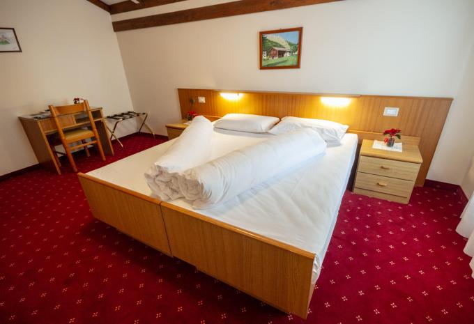 Zimmerbeispiel Doppelzimmer „Standard“ Zimmerbeispiel Doppelzimmer „Standard“