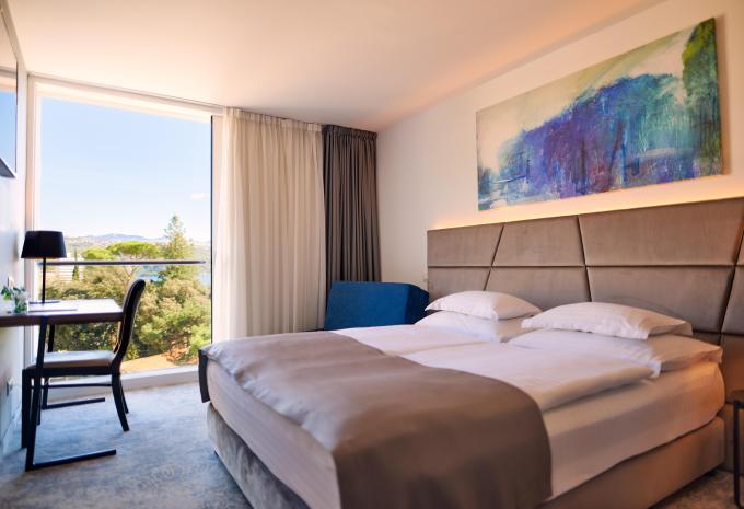 Zimmerbeispiel Doppelzimmer „Superior Meerseite“