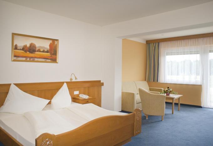 Zimmerbeispiel: Familienzimmer „Standard Balkon“