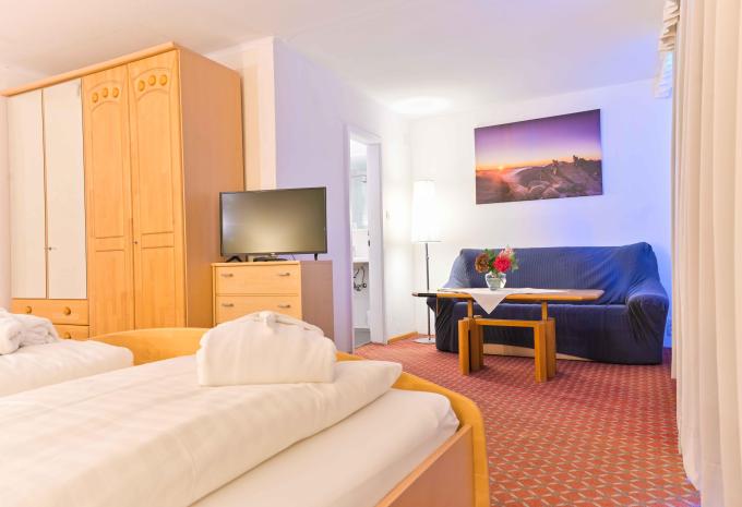 Zimmerbeispiel: Standard Vierbettzimmer