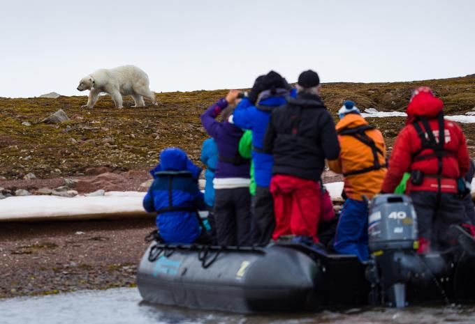Nord-Spitzbergen zur Sommersonnenwende - Expeditions-Kreuzfahrt
