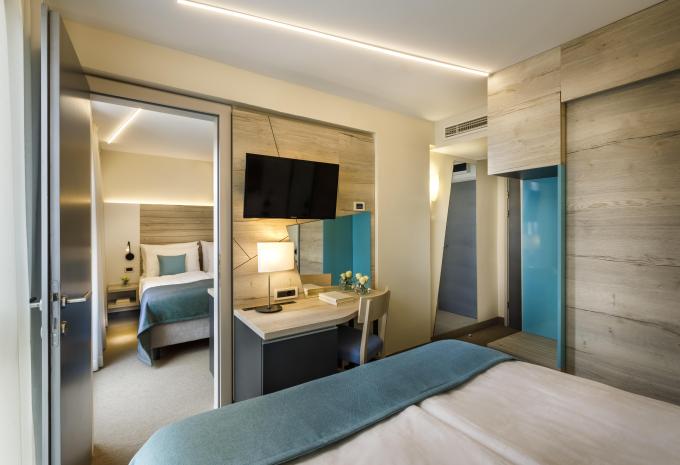 Zimmerbeispiel, Familienzimmer (FZ) „Standard Atrium“