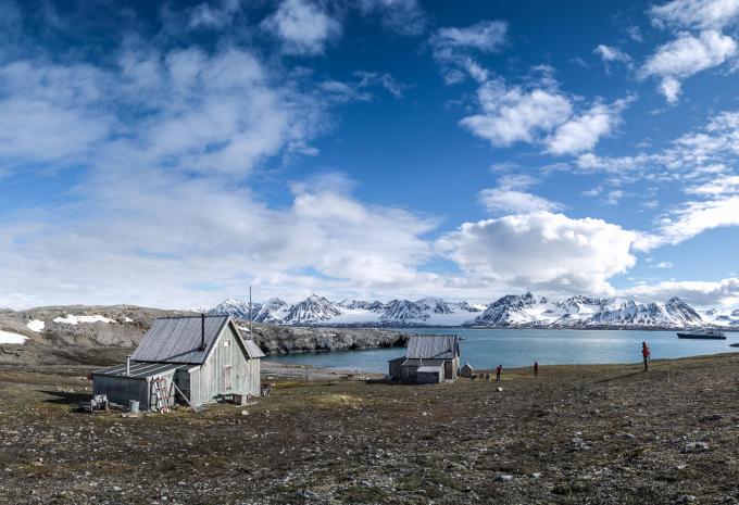 Verlassene Siedlung auf Spitzbergen