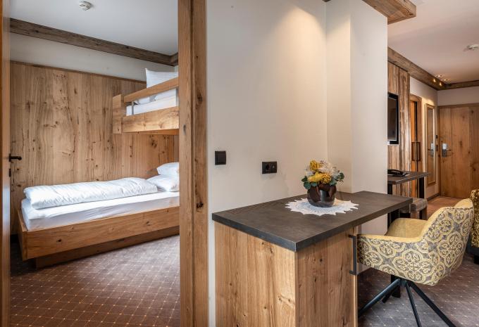 Zimmerbeispiel, Comfort Familienzimmer Bergblick "Edelweiss"