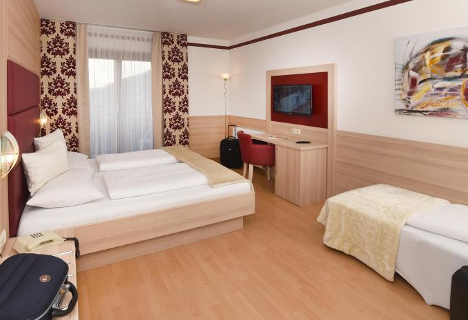 Zimmerbeispiel, Dreibettzimmer (DBZ) „Standard“