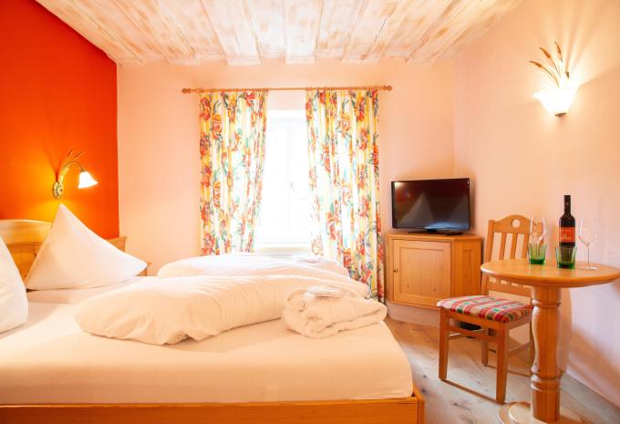 ZImmerbeispiel: Classic Doppelzimmer ZImmerbeispiel: Classic Doppelzimmer