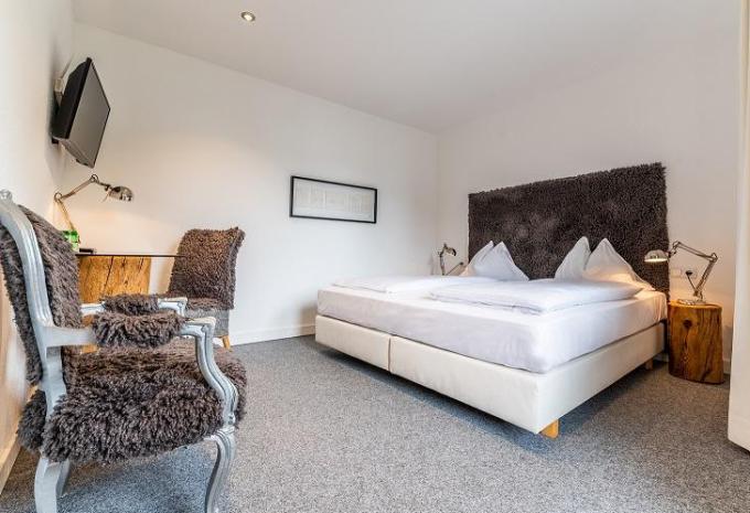 Zimmerbeispiel: Klassik Doppelzimmer