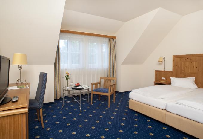 Zimmerbeispiel: Comfort Doppelzimmer Gartenblick "Landgut"