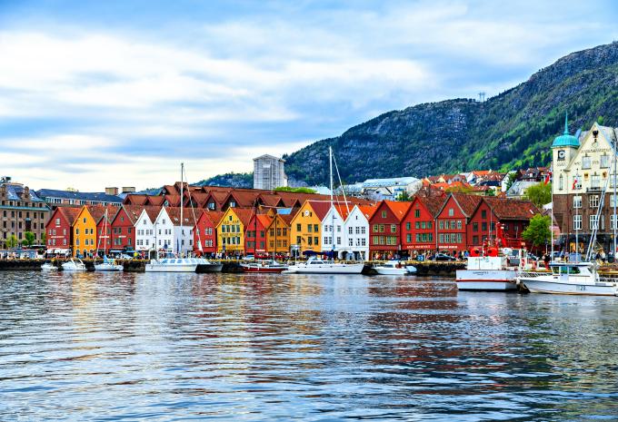 Hurtigruten Signature - Von Oslo nach Spitzbergen - Kreuzfahrt