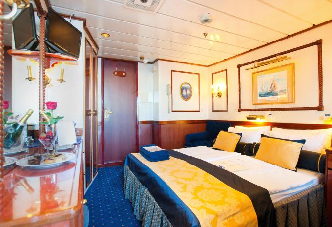 Karibik - Segelkreuzfahrt & Baden