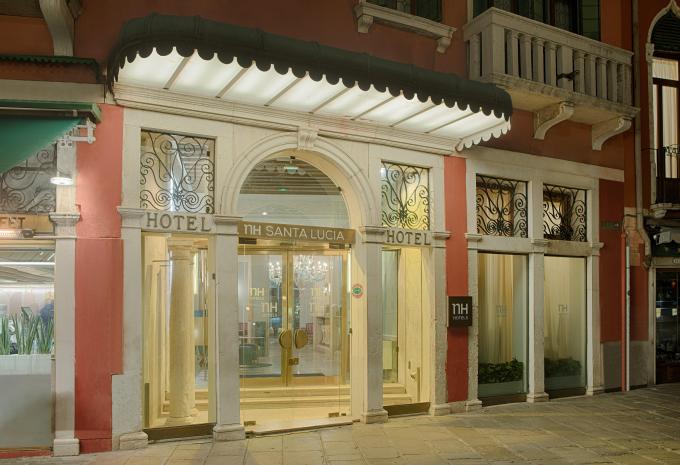 NH Venezia Santa Lucia****