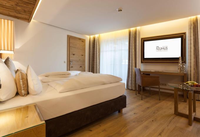 Zimmerbeispiel Junior Suite (JS) „Deluxe“