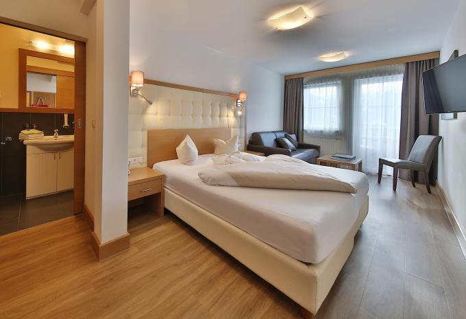 Zimmerbeispiel Familien Doppelzimmer Balkon