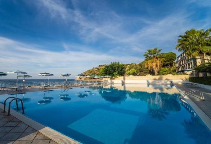 Villaggio Baia d'Ercole, Capo Vaticano