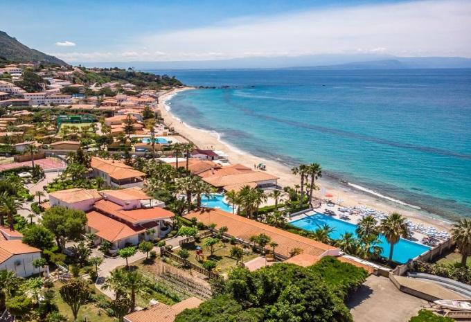 Villaggio Baia d'Ercole, Capo Vaticano