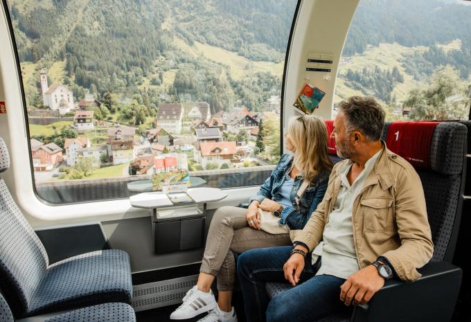 Gotthard-Panorama-Express 