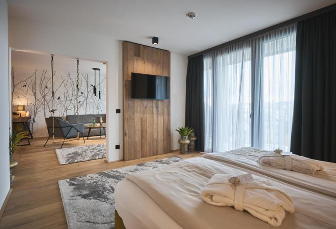 Zimmerbeispiel, Deluxe Suite Balkon