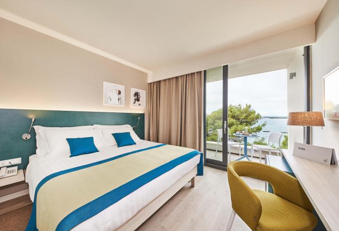 Zimmerbeispiel, Doppelzimmer (DZ) „Classic Meerseite C2BN“