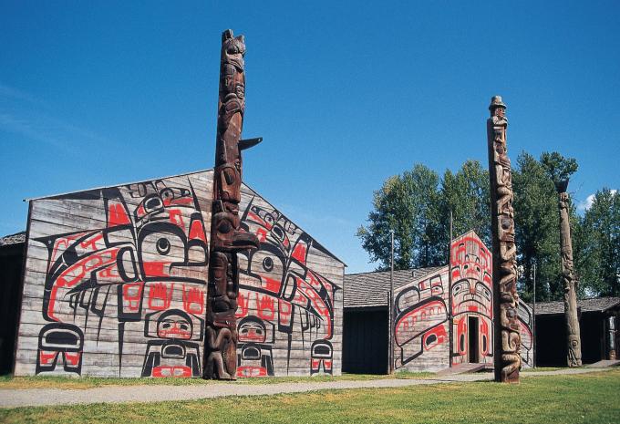 Totempfähle bei Vancouver