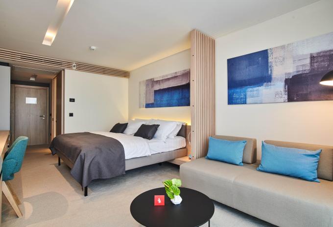 Zimmerbeispiel Familienzimmer „Premium Meerblick F4BM“