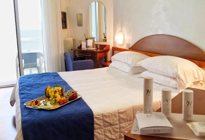 Beispiel, Dreibettzimmer Balkon 'Meerblick'