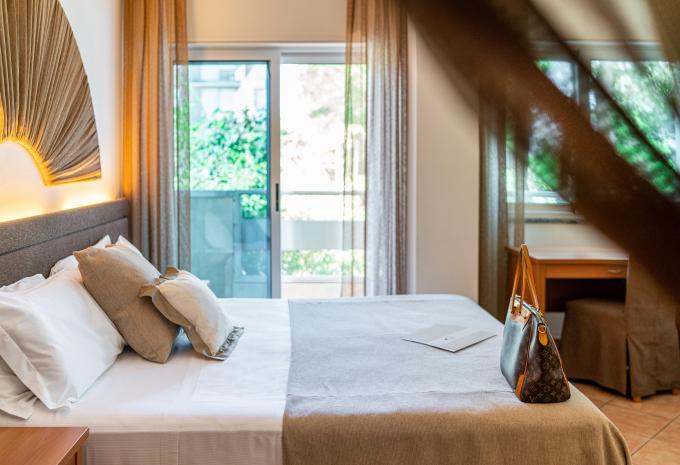 Dreibettzimmer Comfort Balkon Nebenhaus Rex