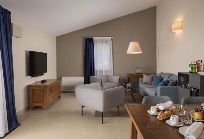 Zimmerbeispiel, Villa Superior Terrasse Parkseite "SV4P2"