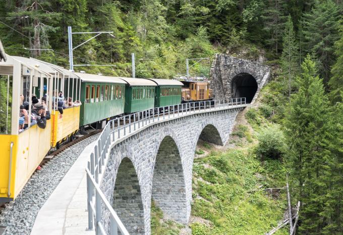 Historischer Dampfzug in Davos