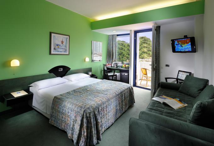 Beispiel, Vierbettzimmer Balkon