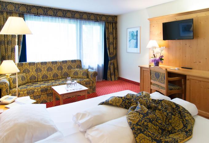 Zimmerbeispiel: Vierbettzimmer Balkon